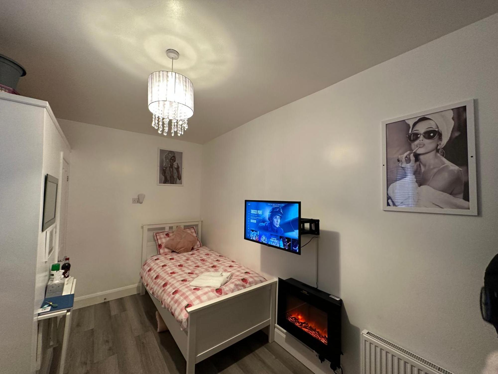 De Lick Strawberry Studio London Bagian luar foto